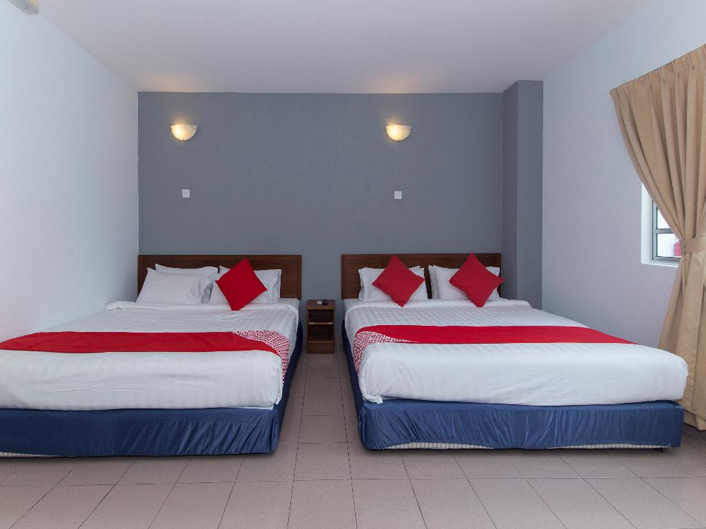 OYO 542 S2 Hotel