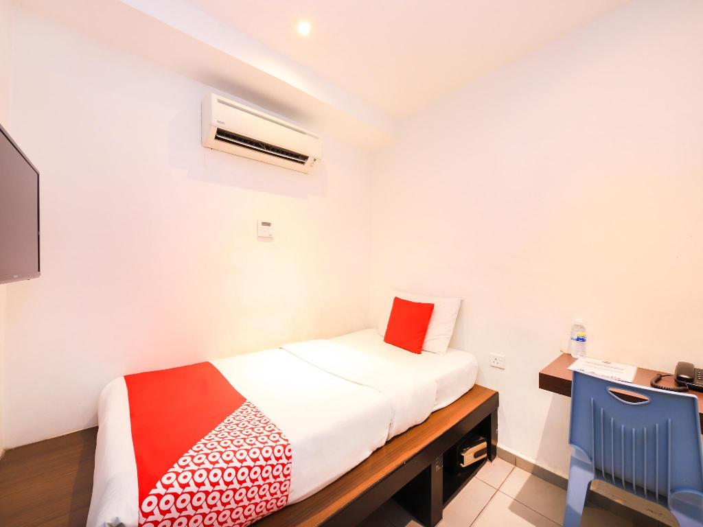 OYO 246 Link Inn