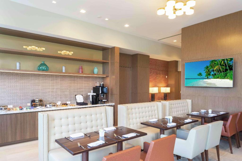 HILTON MIAMI DADELAND Miami FL 9100 North Kendall 33176