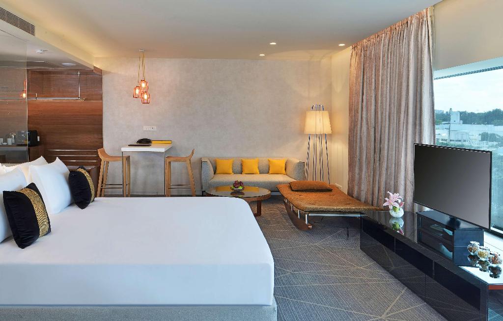 Radisson Bengaluru City Center
