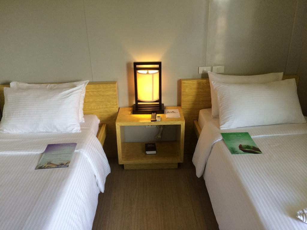 Shore Time Hotel Annex