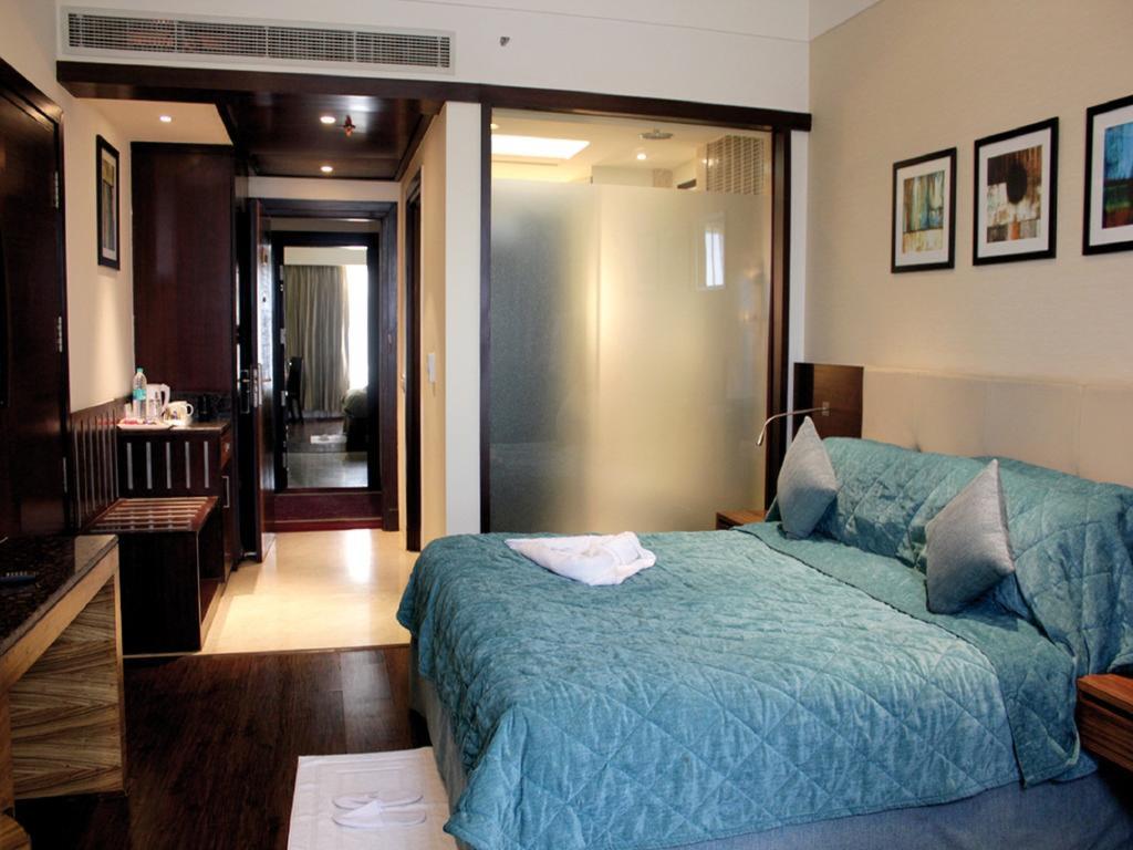 The Golden Palms Hotel & Spa