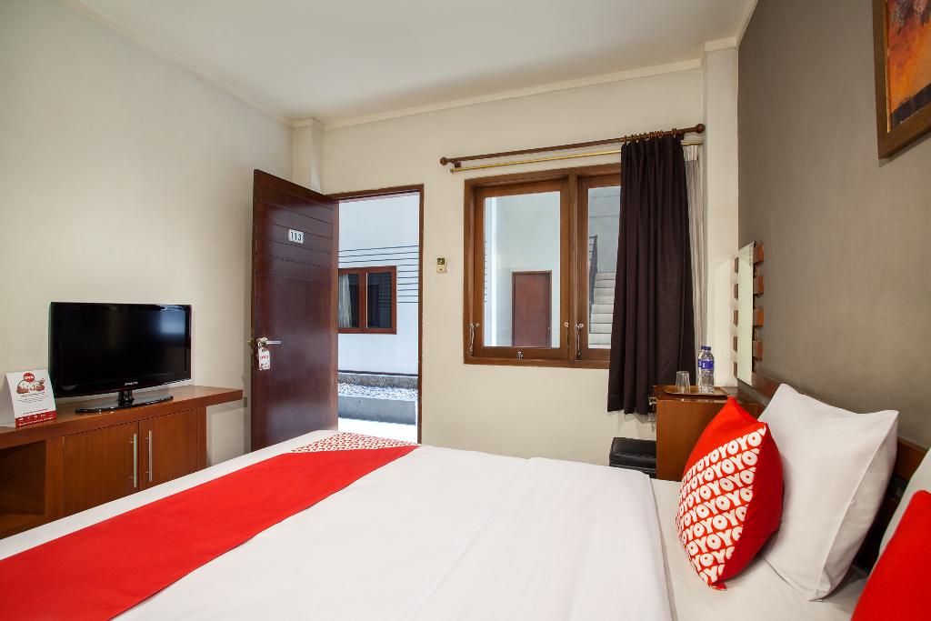 N. Hotel