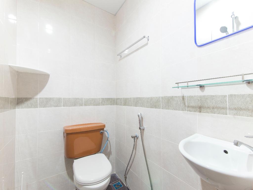 873 Bambo Inn