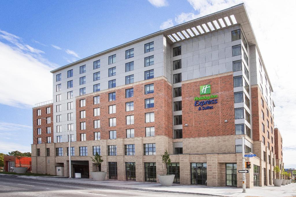 Holiday Inn Express & Suites Ottawa Downtown East