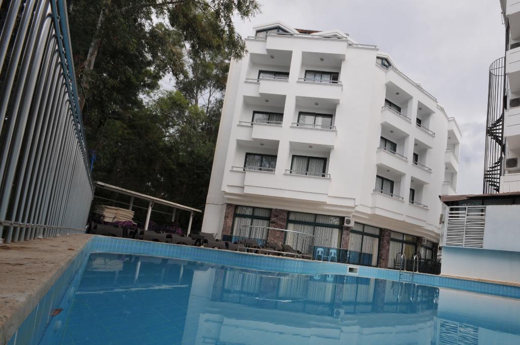 hotel-thumb