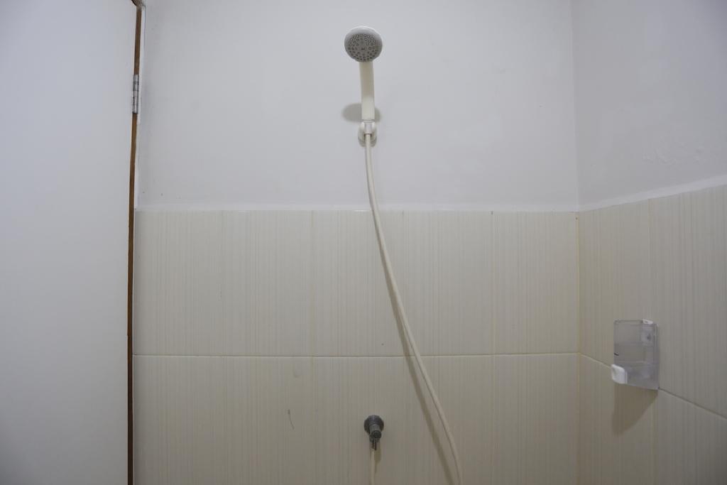 RedDoorz Apartment @ Green Lake View Ciputat