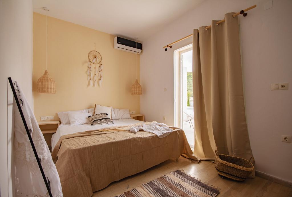 BOHOTEL Messonghi - Designer's Hotel