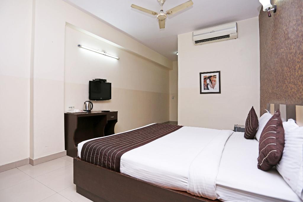 Hotel Airport City
