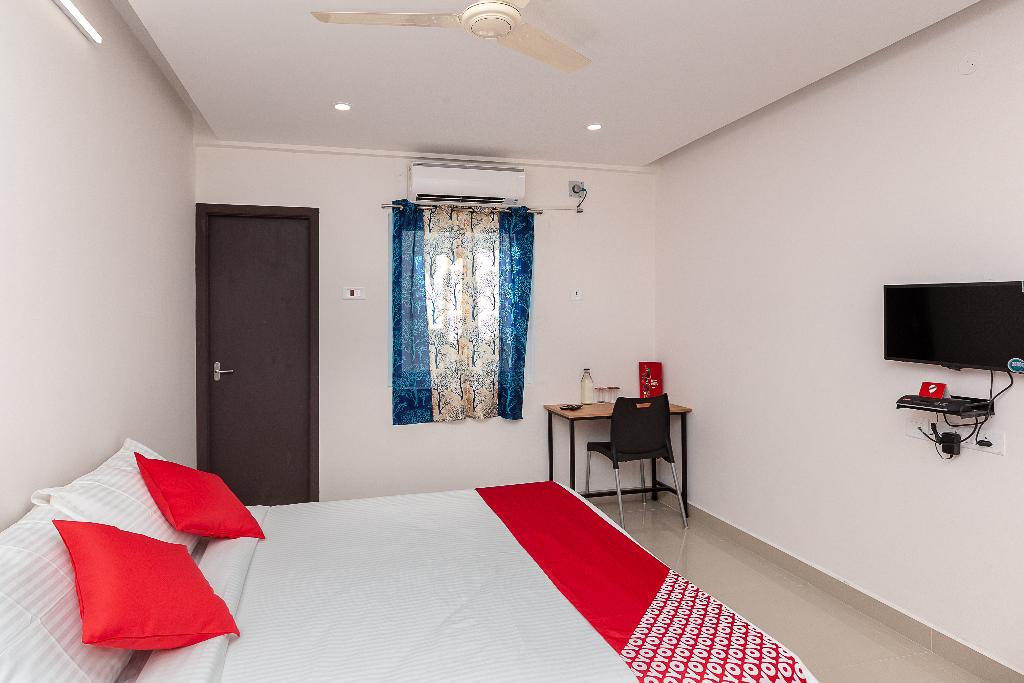 OYO Flagship 24070 Thirupathi Nagar