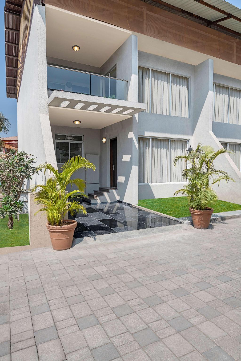Radisson Blu Plaza Resort & Convention Centre Karjat