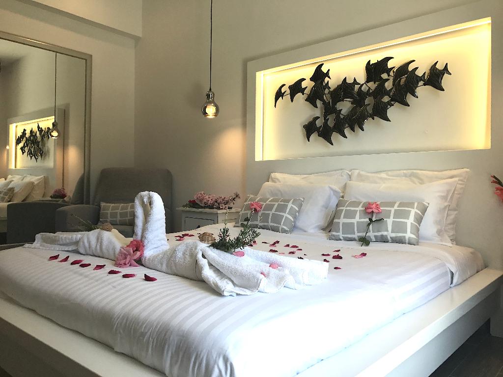 Ionian Suites By Bruskos