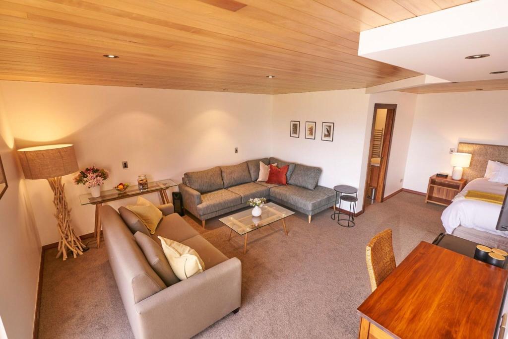 Cabot Lodge