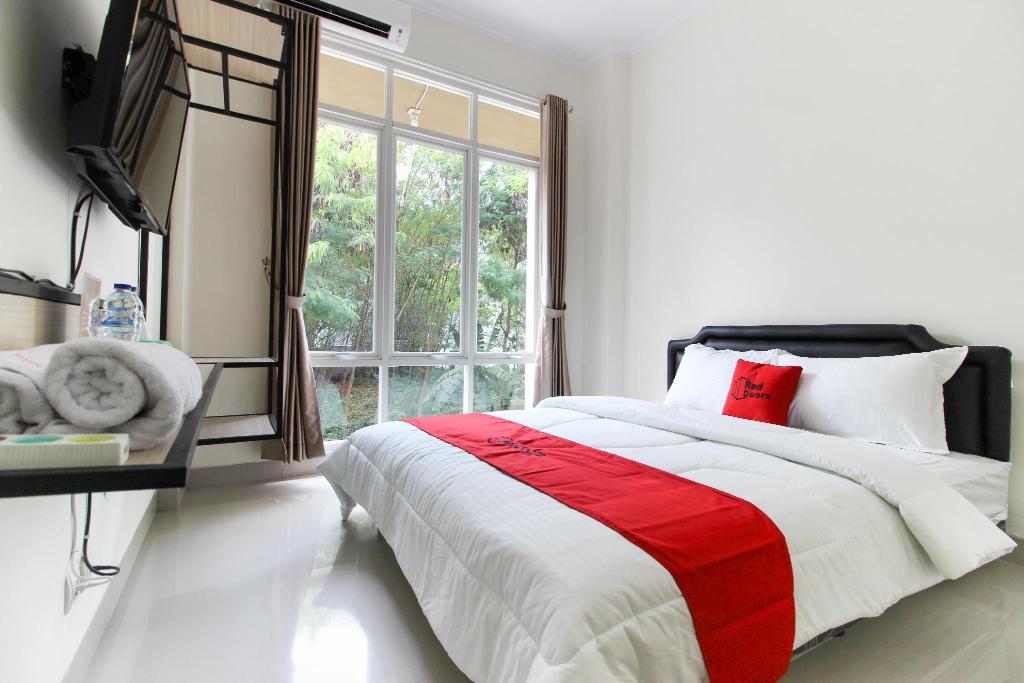 RedDoorz near Jogja City Mall 3