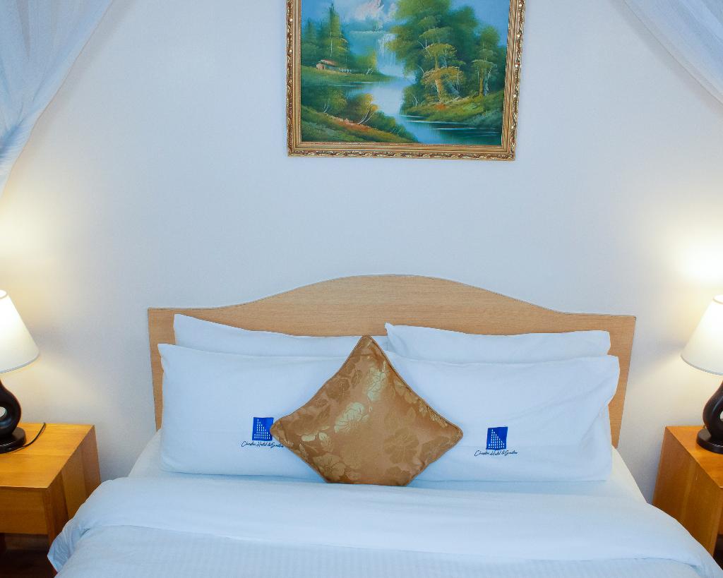Chester Hotel & Suites