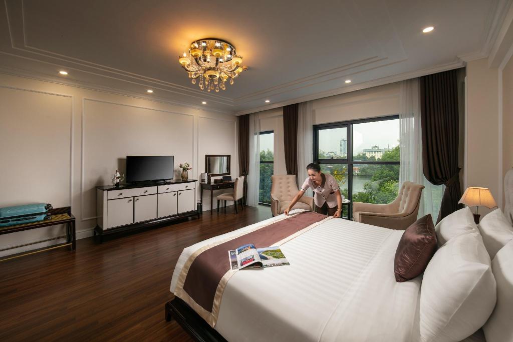 Adonis Hanoi Hotel