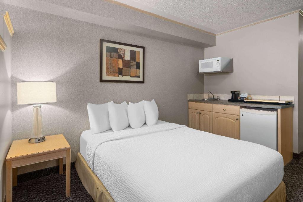 Travelodge By Wyndham Fort Mcmurray