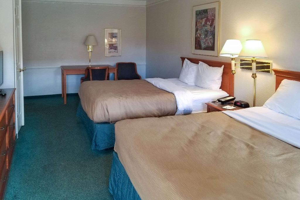 QUALITY INN Aurora