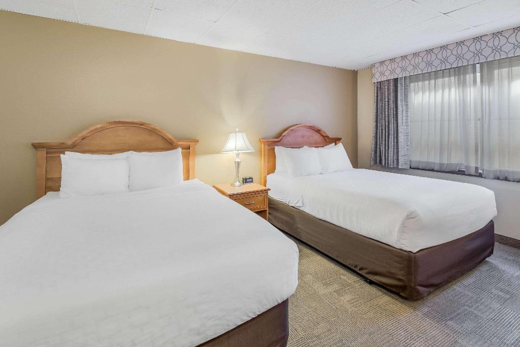 Clarion Hotel Suites Fairbanks
