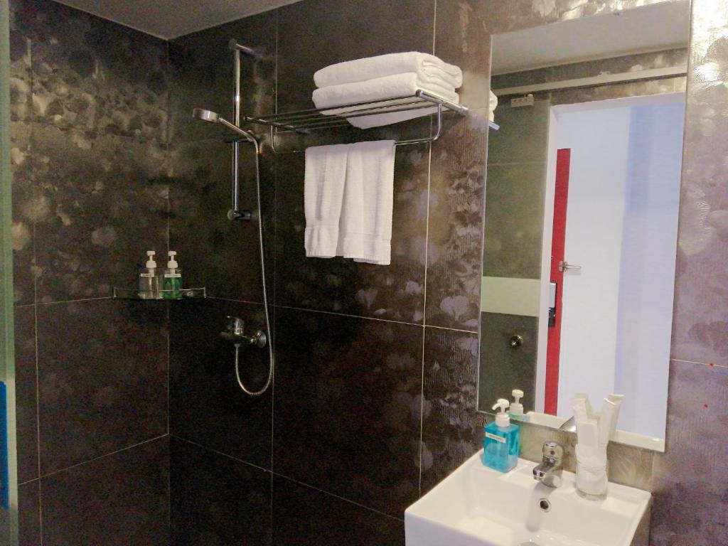 Calmo Hotel Chinatown