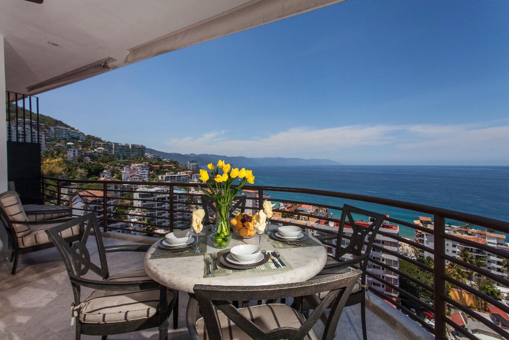 Pinnacle Resorts 180