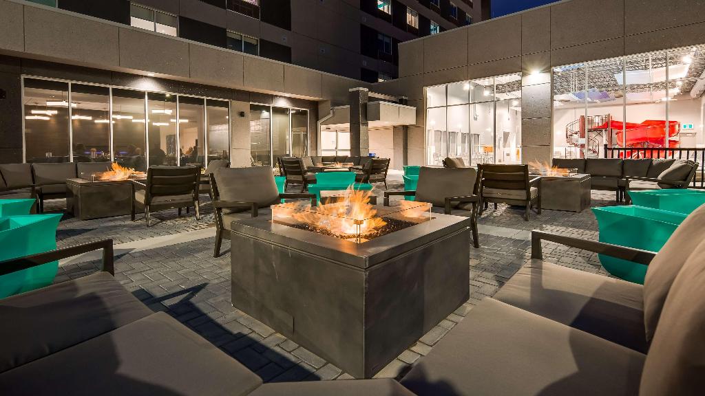 Best Western Premier Winnipeg East