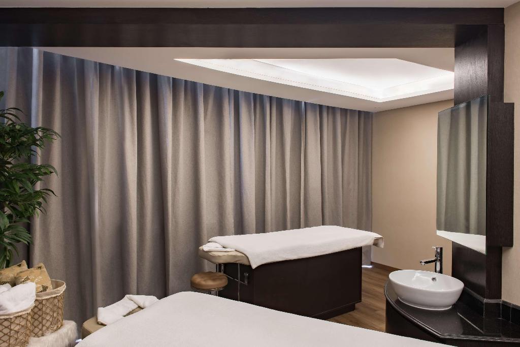 hotel-thumb