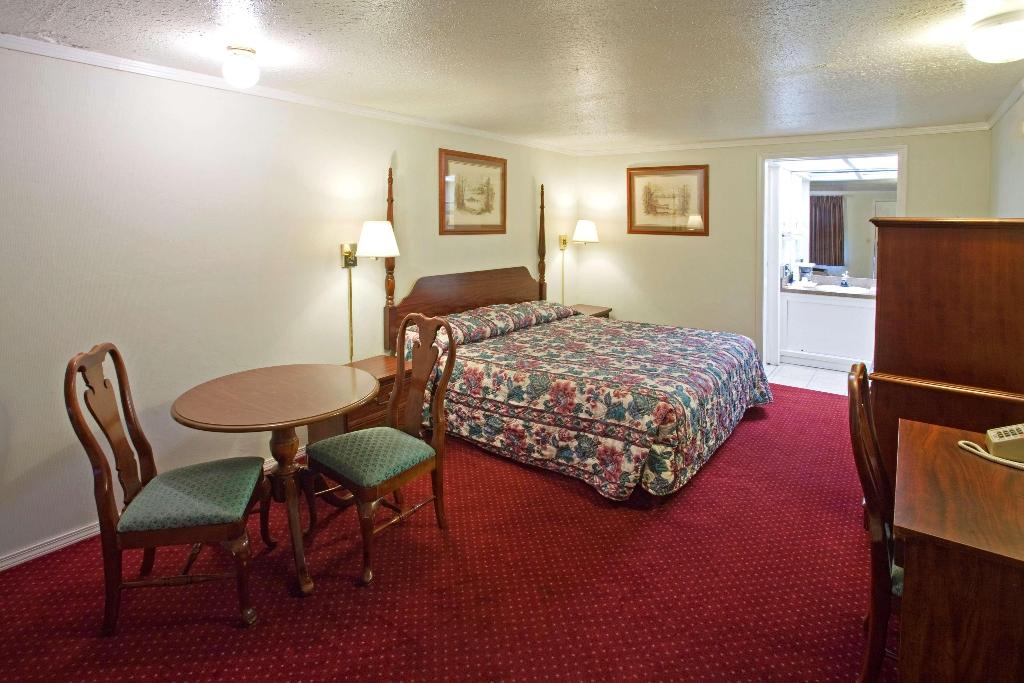 Americas Best Value Inn Lansing
