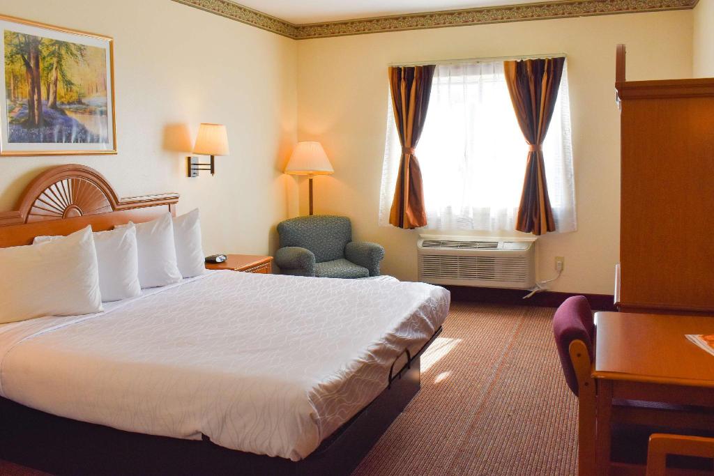 Americas Best Value Inn Suites Haltom/Ft. Worth