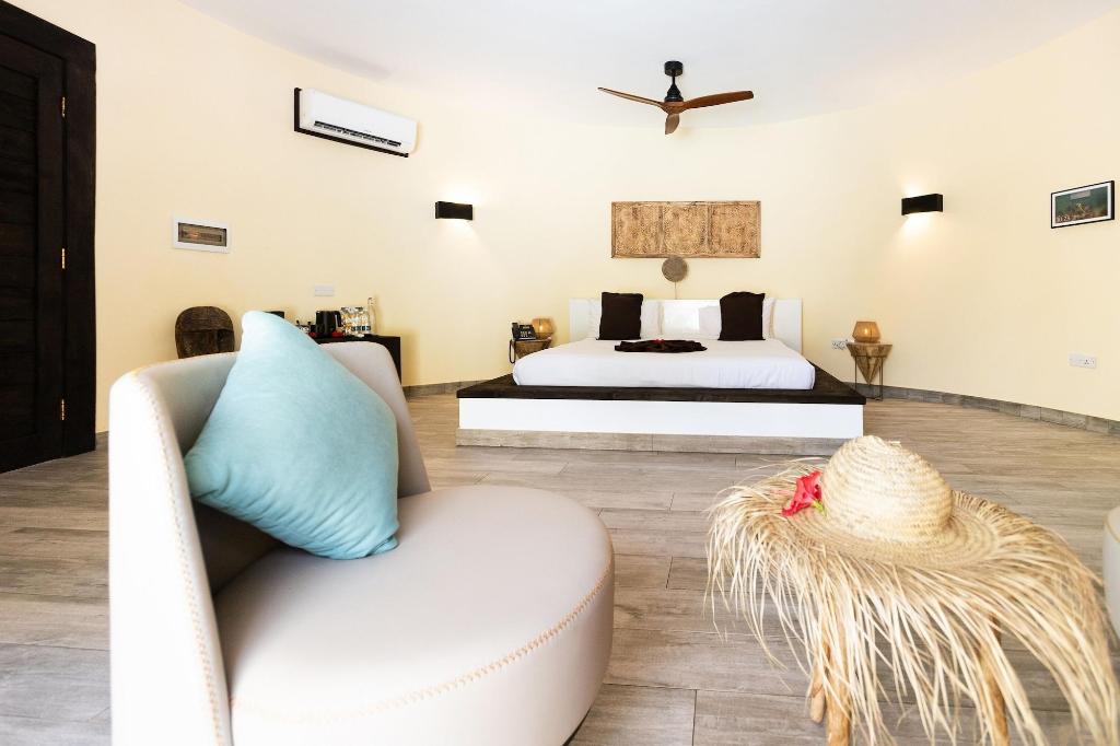 Blue Moon Resort