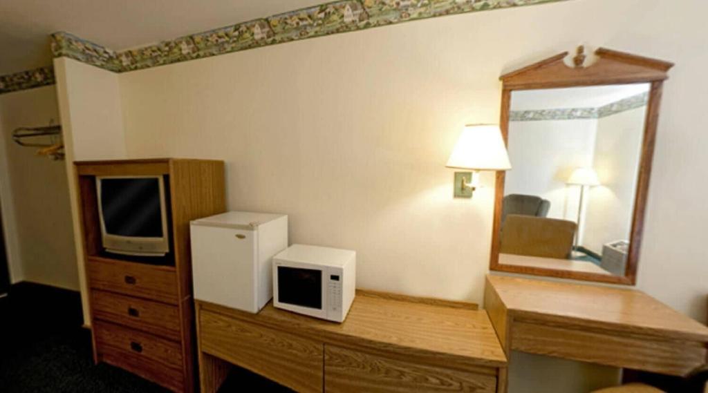 Americas Best Value Inn Litchfield