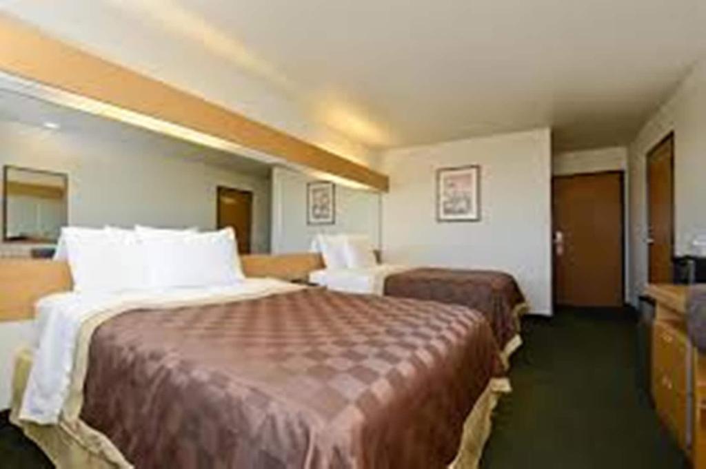 Americas Best Value Inn And Suites Ada