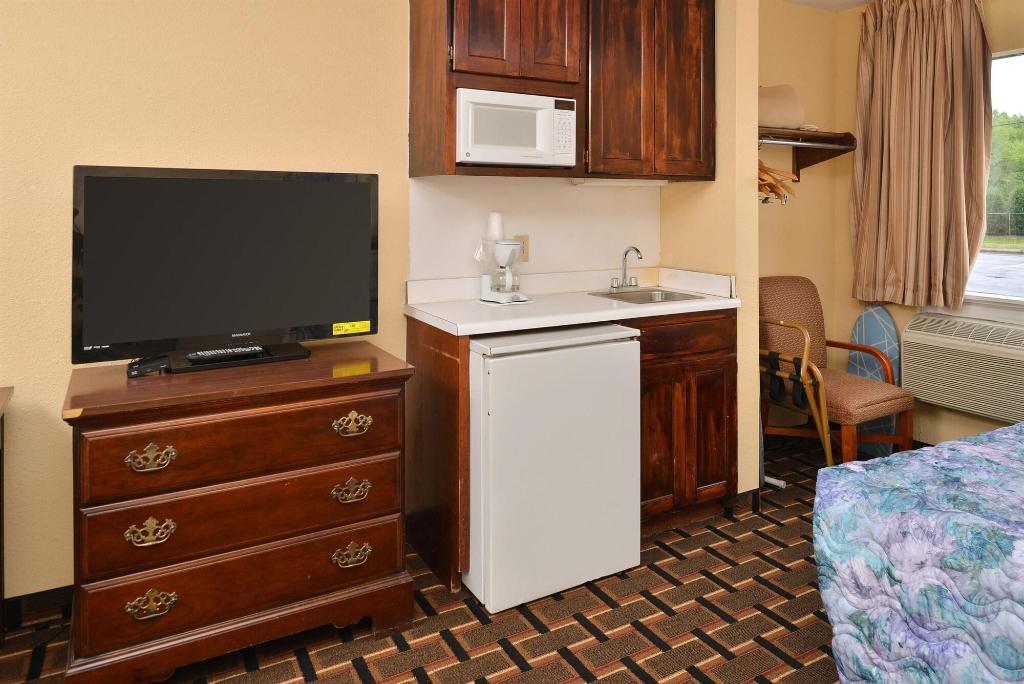 Americas Best Value Inn And Suites Albemarle