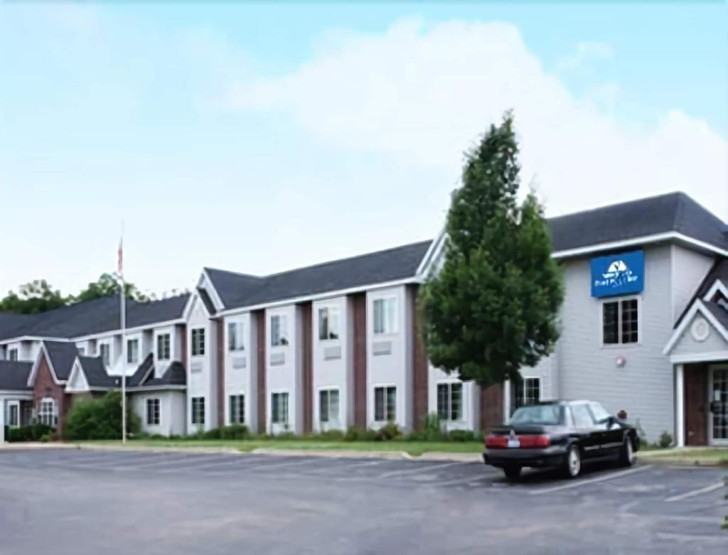 Americas Best Value Inn And Suites Racine