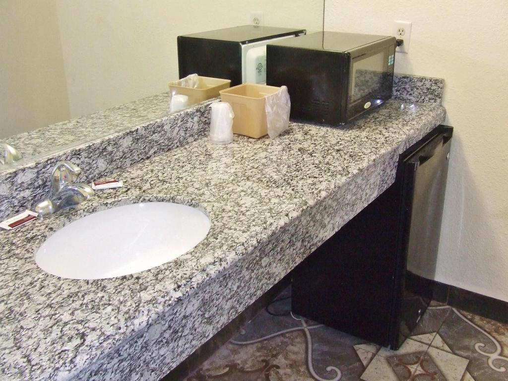Americas Best Value Inn Beaumont, TX