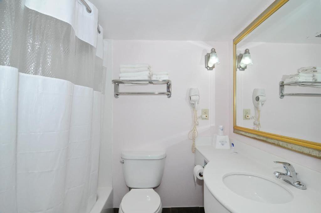 Americas Best Value Inn Harrisburg