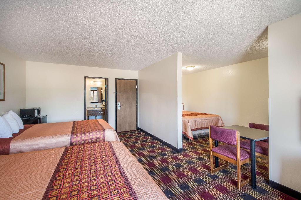 Americas Best Value Inn And Suites Harrisonville