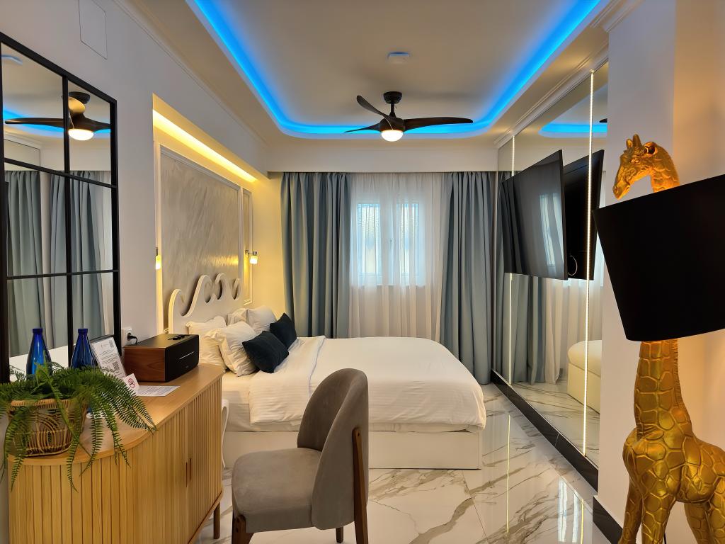 Panorama Suites & Spa