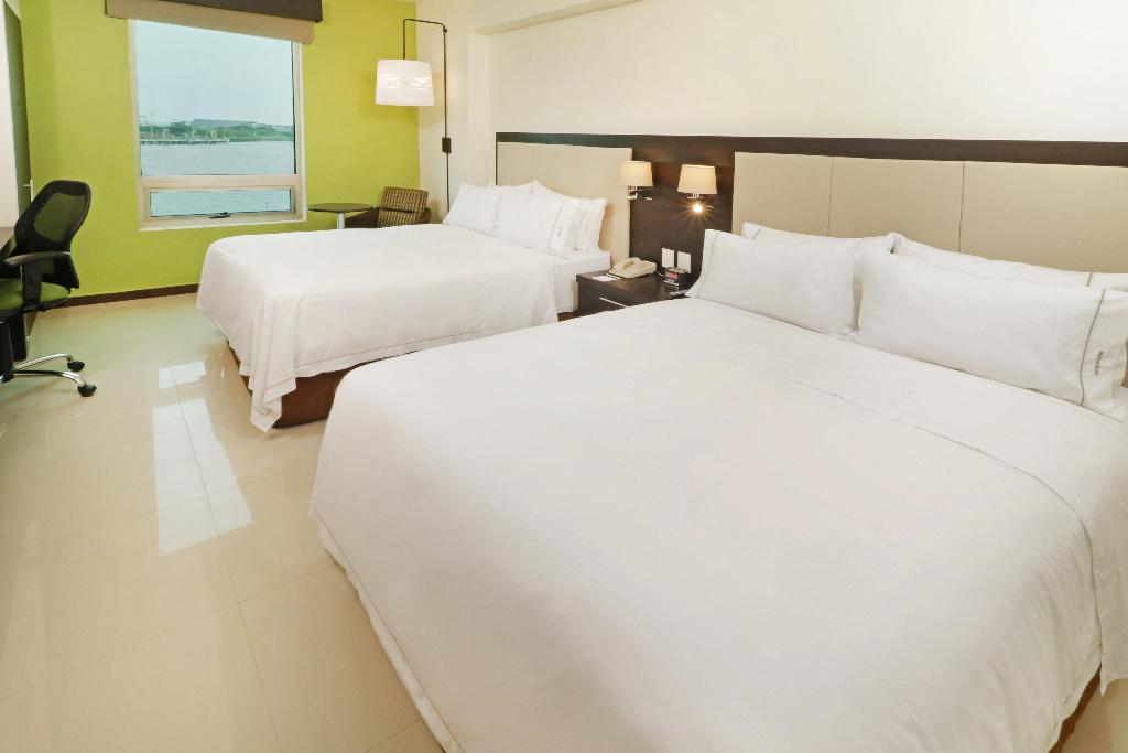 Holiday Inn Express Tuxpan
