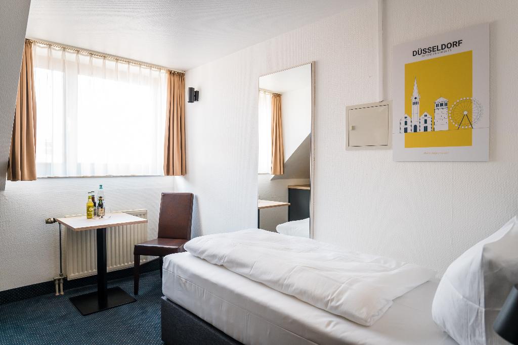 hotel-thumb