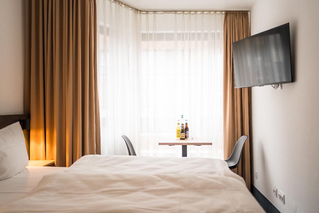hotel-thumb