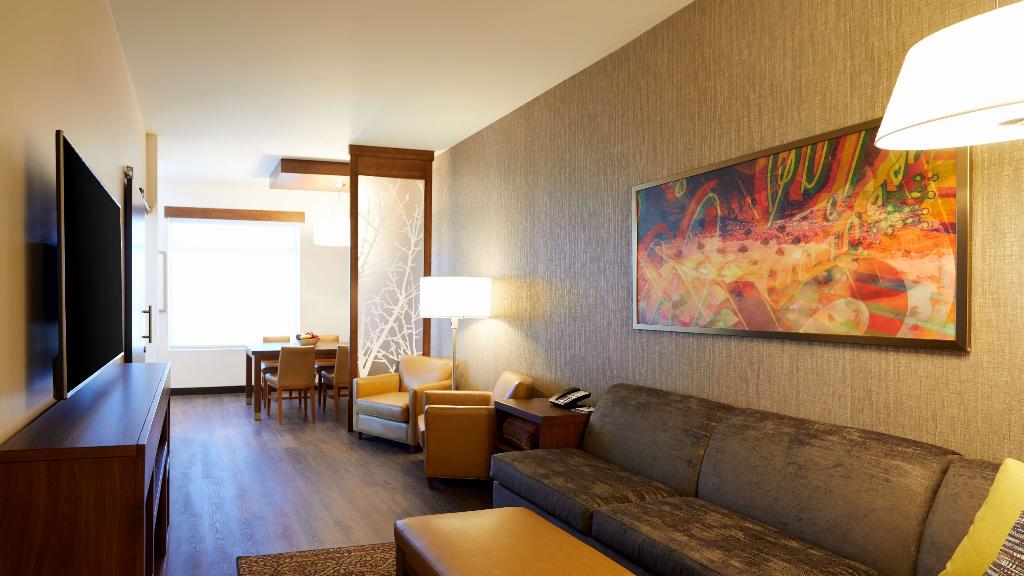 Hyatt Place Las Vegas at Silverton