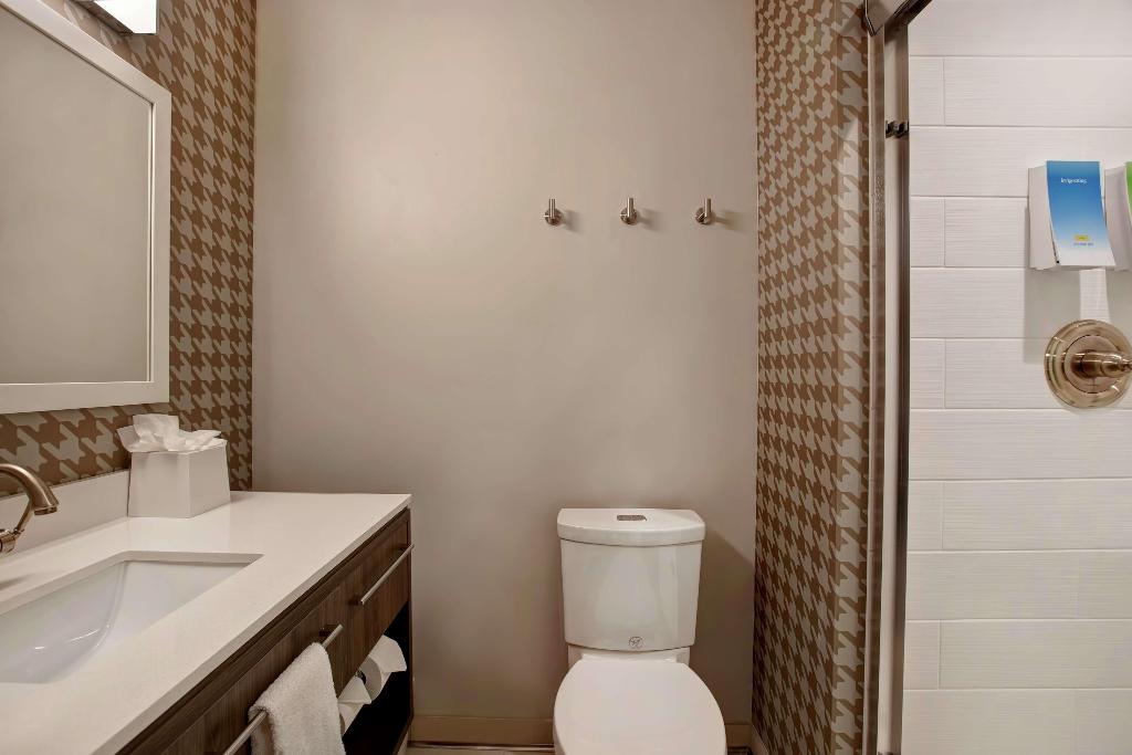 Home2 Suites by Hilton Charlotte Uptown