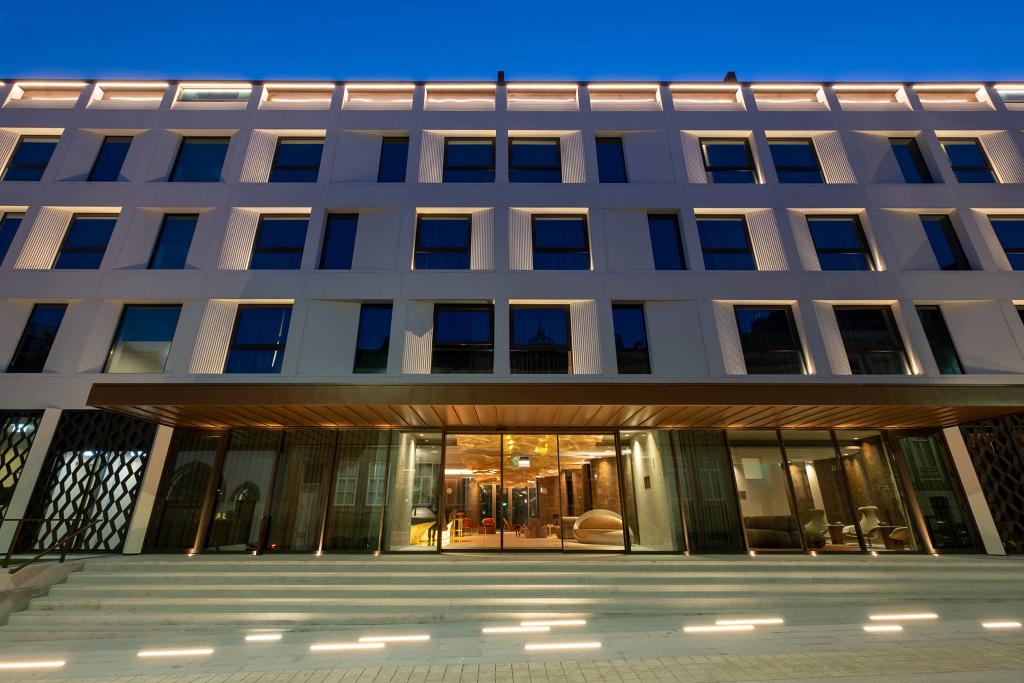 Hotel BessaHotel Baixa, Portugal, Porto. Großes 1