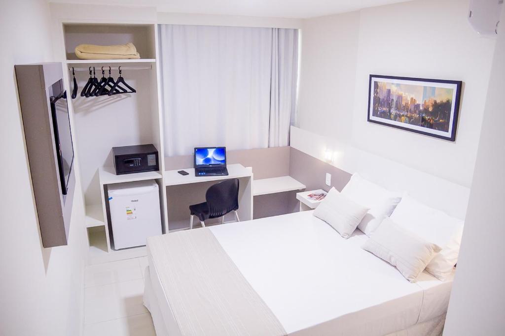 Bristol Easy Hotel Uba