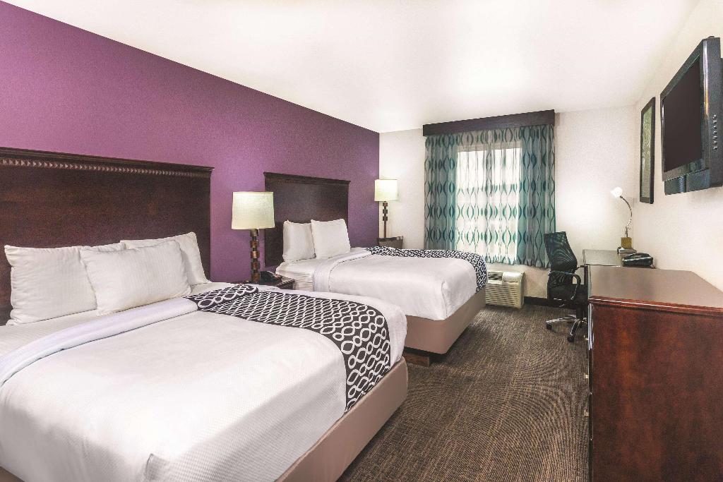 La Quinta Inn Suites By Wyndham Rome