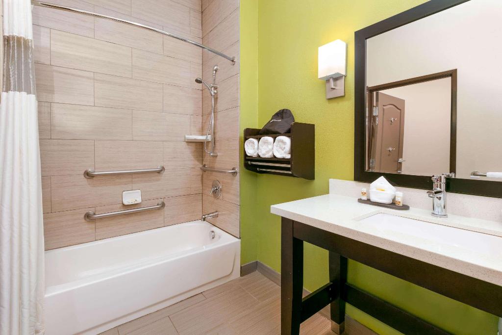 La Quinta Inn & Suites Tyler - University Area