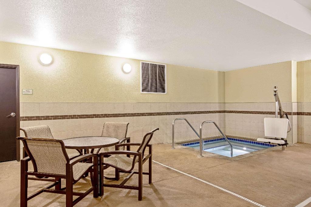 La Quinta Inn Suites By Wyndham Gillette