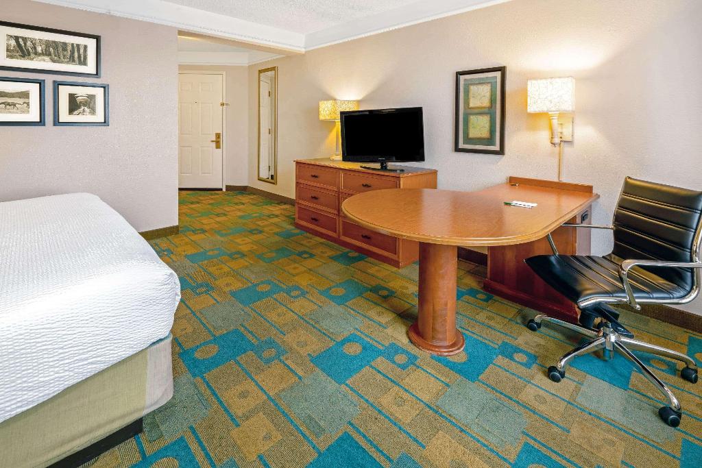 La Quinta Inn Suites By Wyndham Salt Lake City Air
