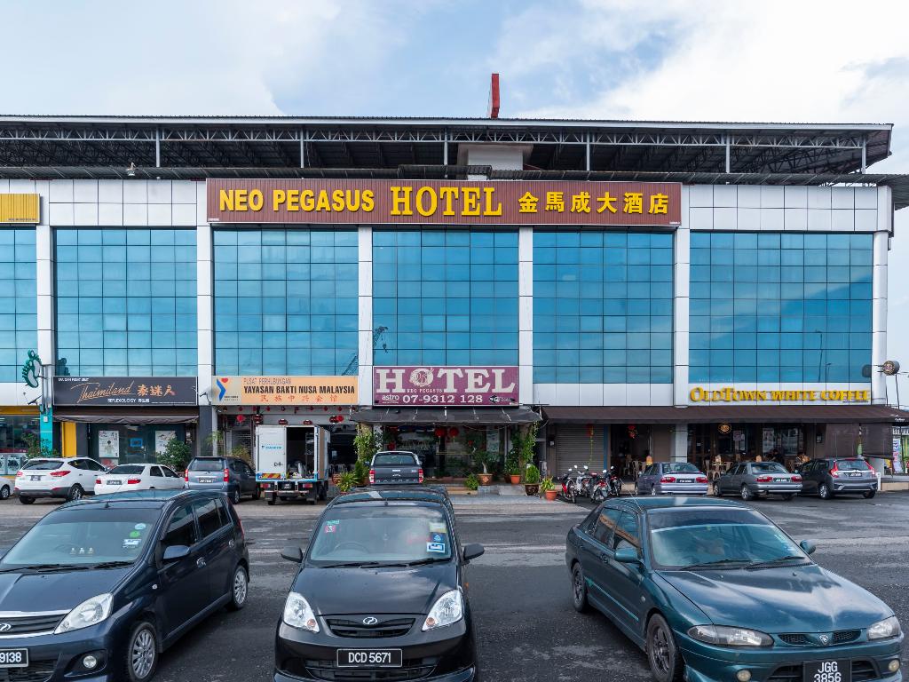 Super Oyo 1114 Neo Pegasus Hotel